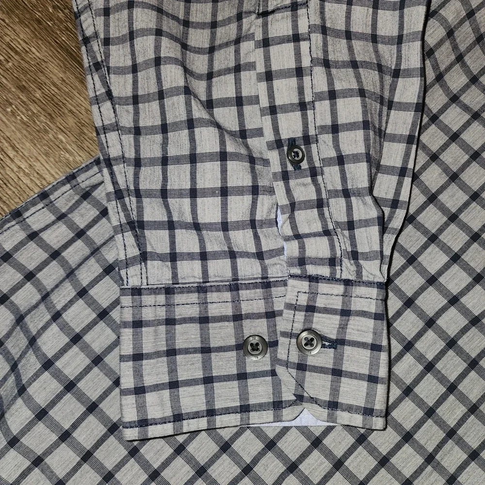 Banana Republic Men's XL Blue Slim Fit Checkered Custom 078 Wash Shirt